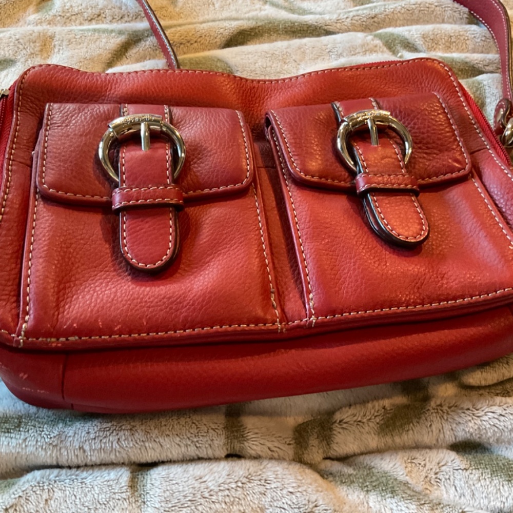 Tignanello Red Leather Buckle Detail Crossbody Shoulder Bag - Picture 5 of 7